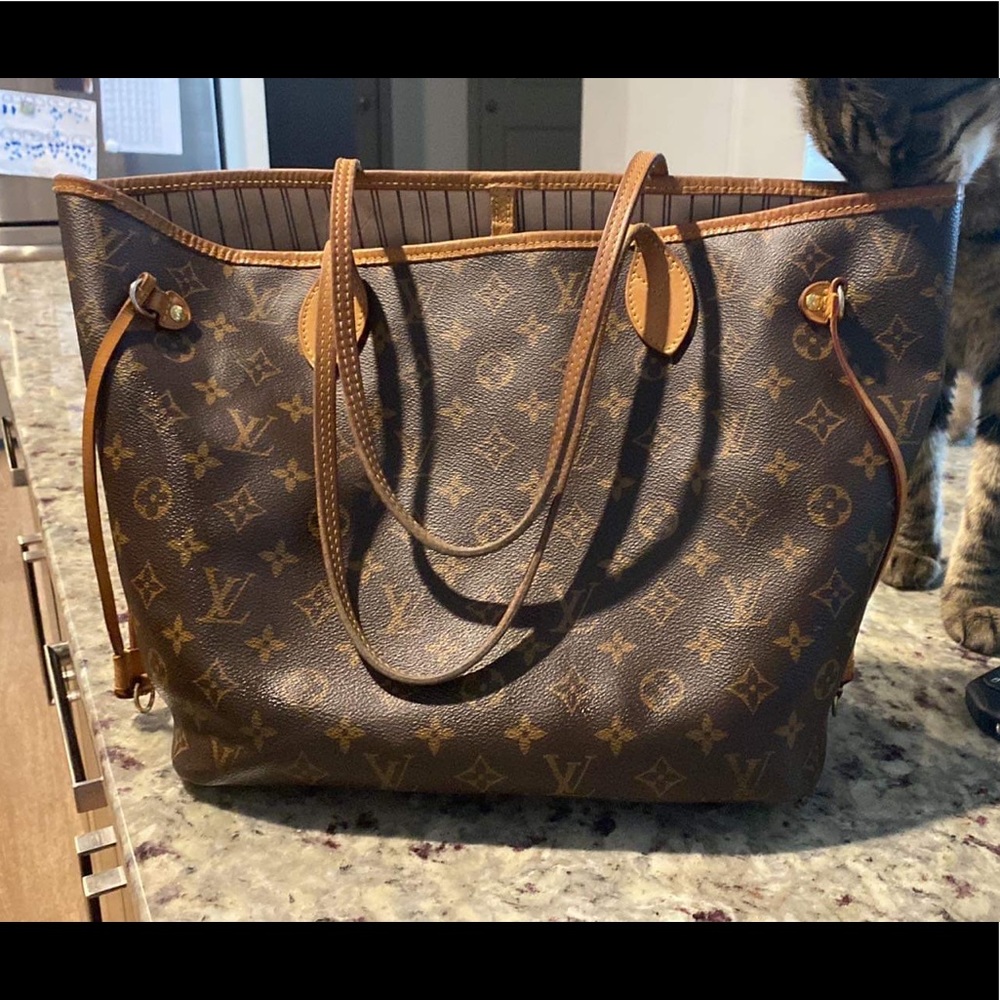 Louis Vuitton neverfull bag